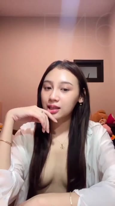 Faira Live Buka Tipis Tokednya Yang Imut