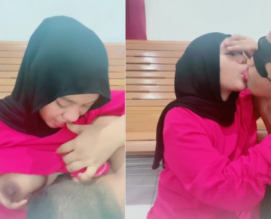 Hijab Perawan Di Kenyot Om Om